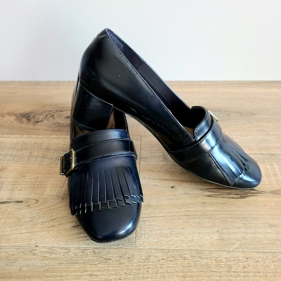 Clarks Artisan navy blue loafers  with tassels . - Picture 7 of 15